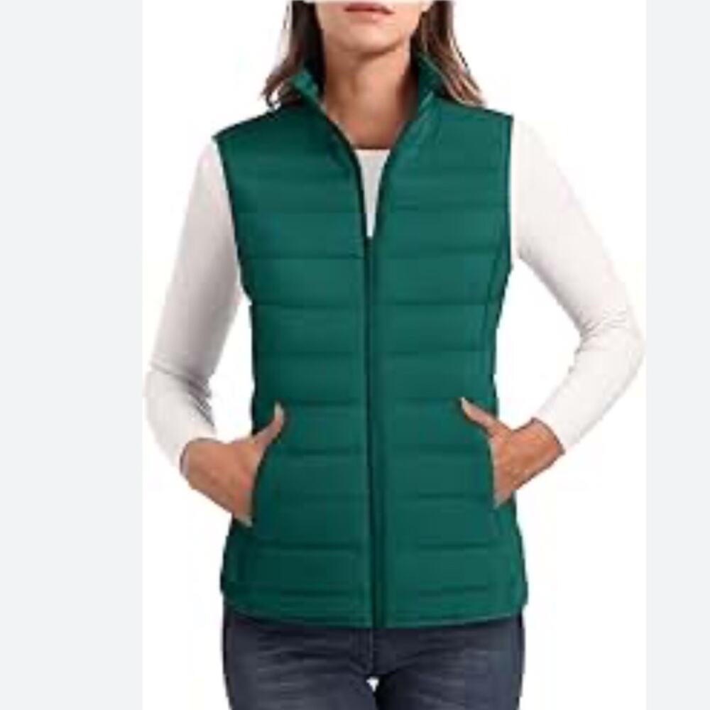 Hunter Green Quilted puffer vest size Small